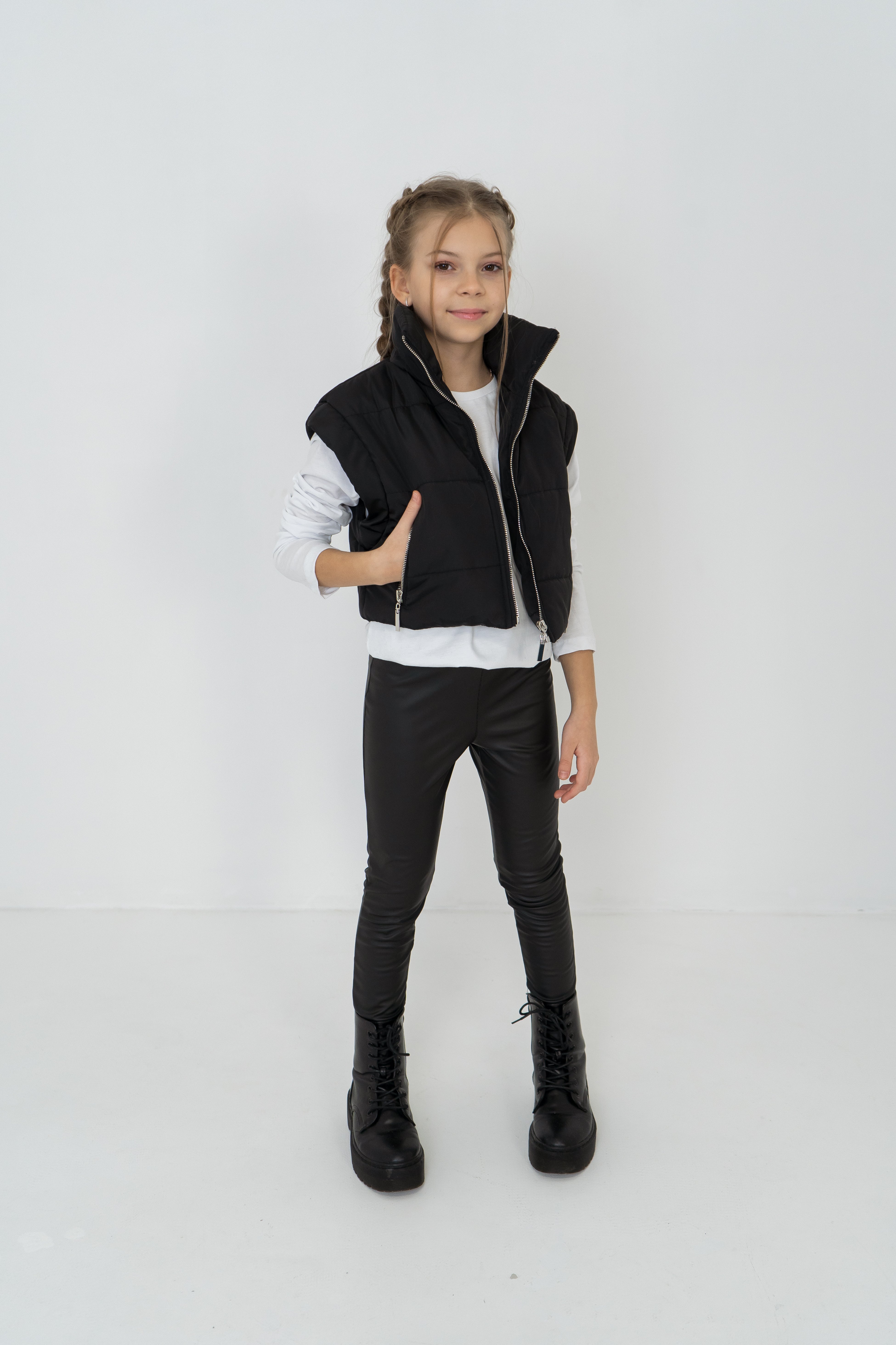 Girls´ mid-season vest / faux leather leggings Lemoni Boutique