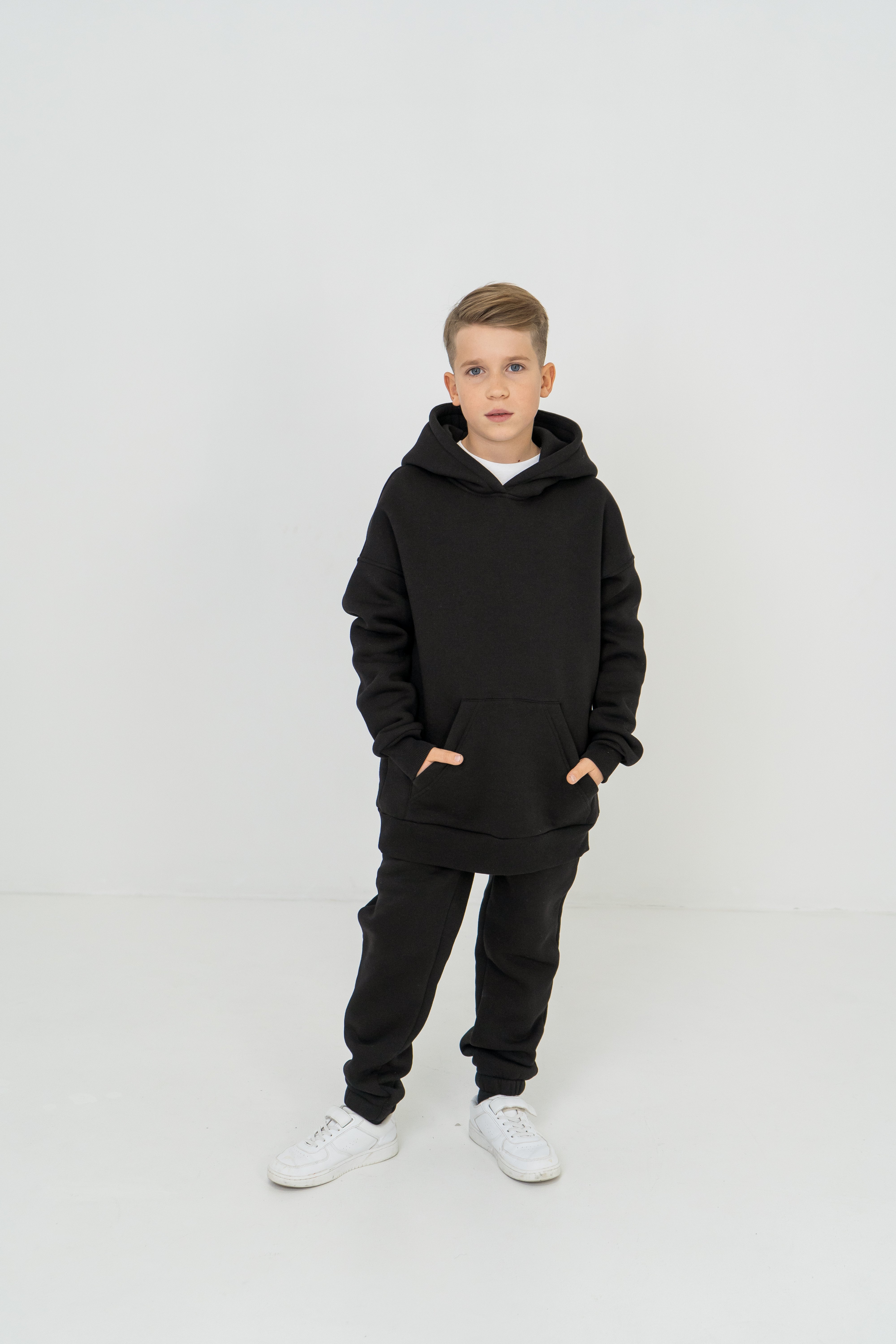 Warm Fleece unisex Joggers – Comfort and Style for Cold Days- black - Lemoni Boutique