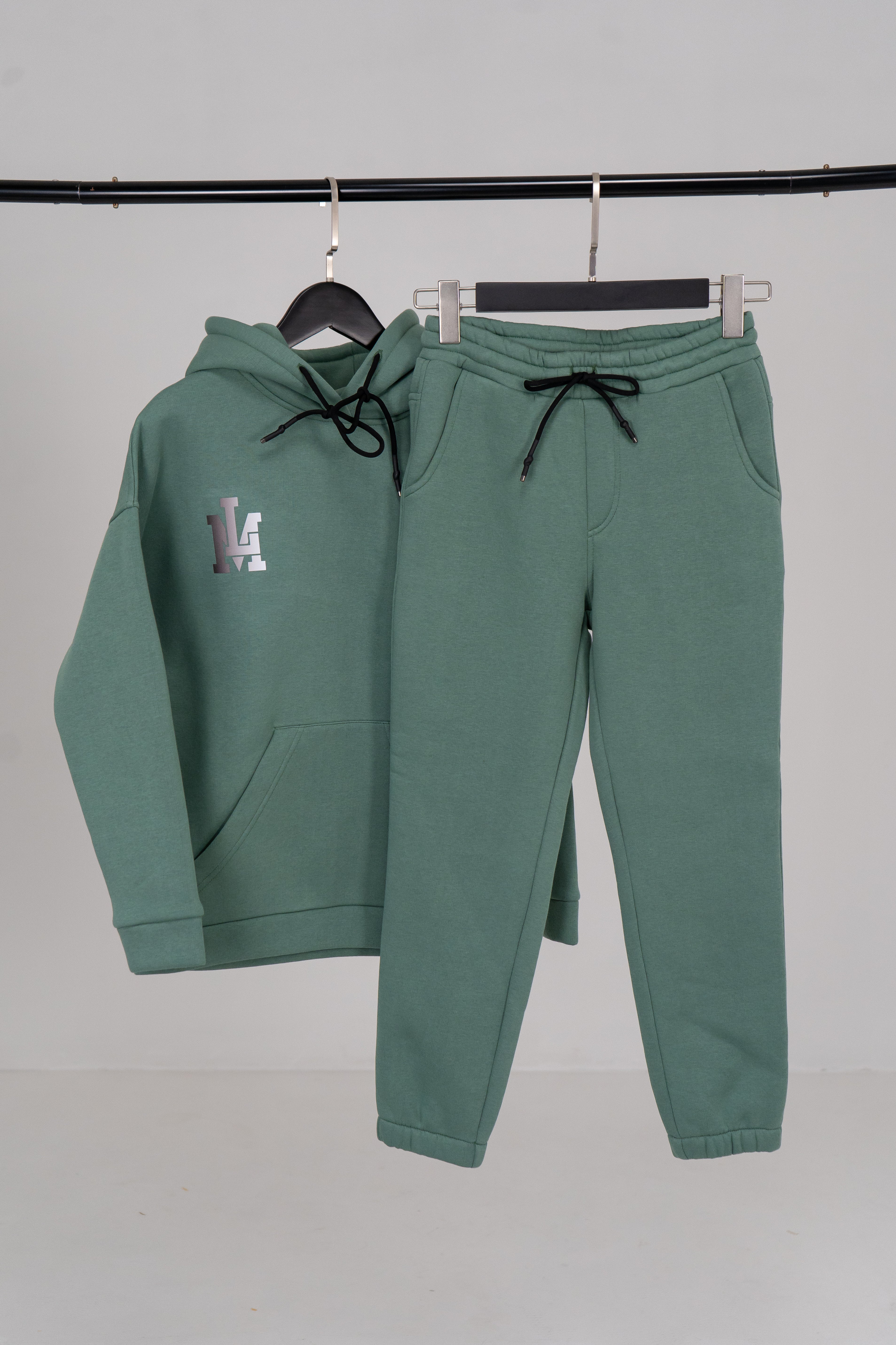 Warm Fleece unisex Joggers – Comfort and Style for Cold Days- olive green