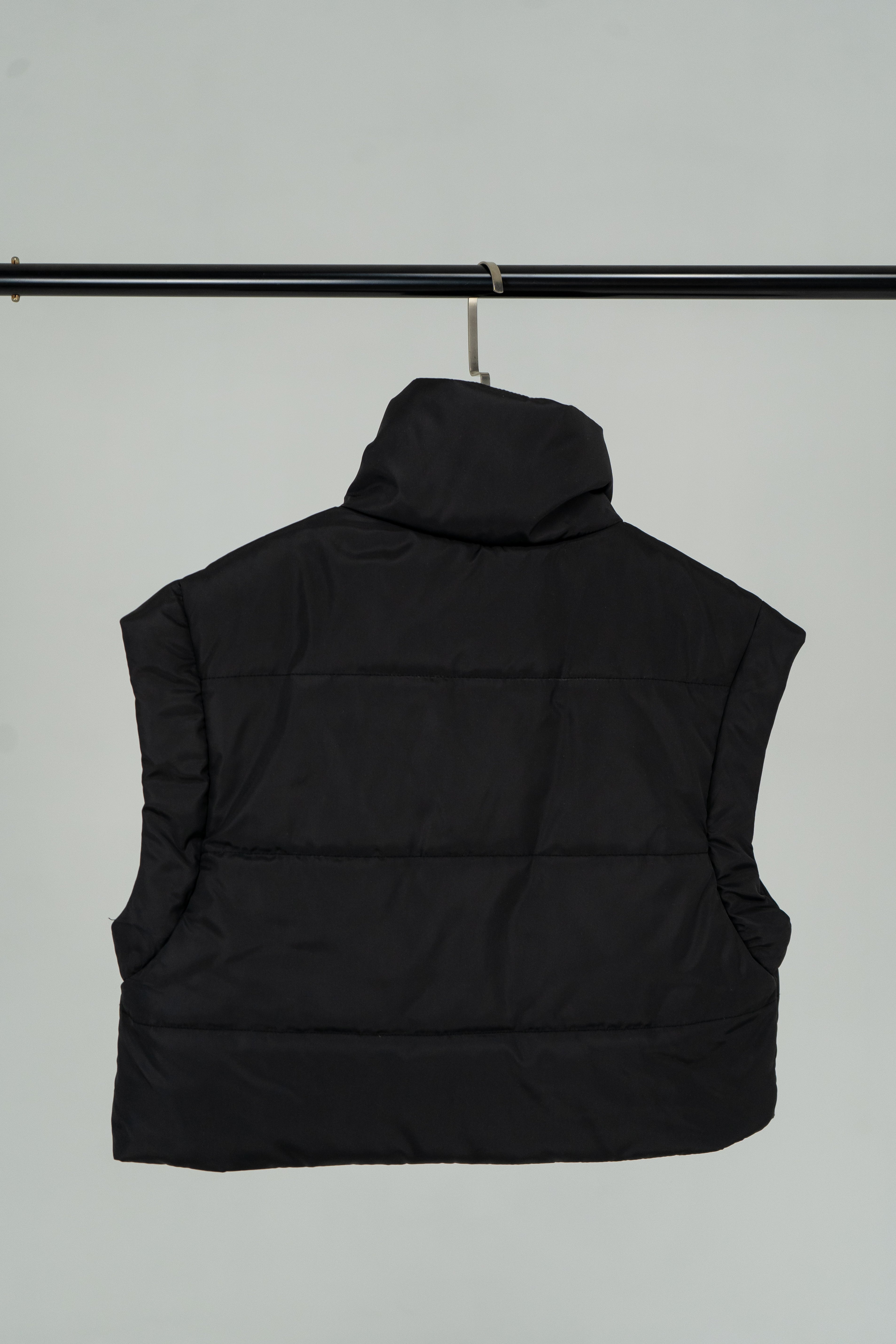 Cropped mid-season black vest for girls
