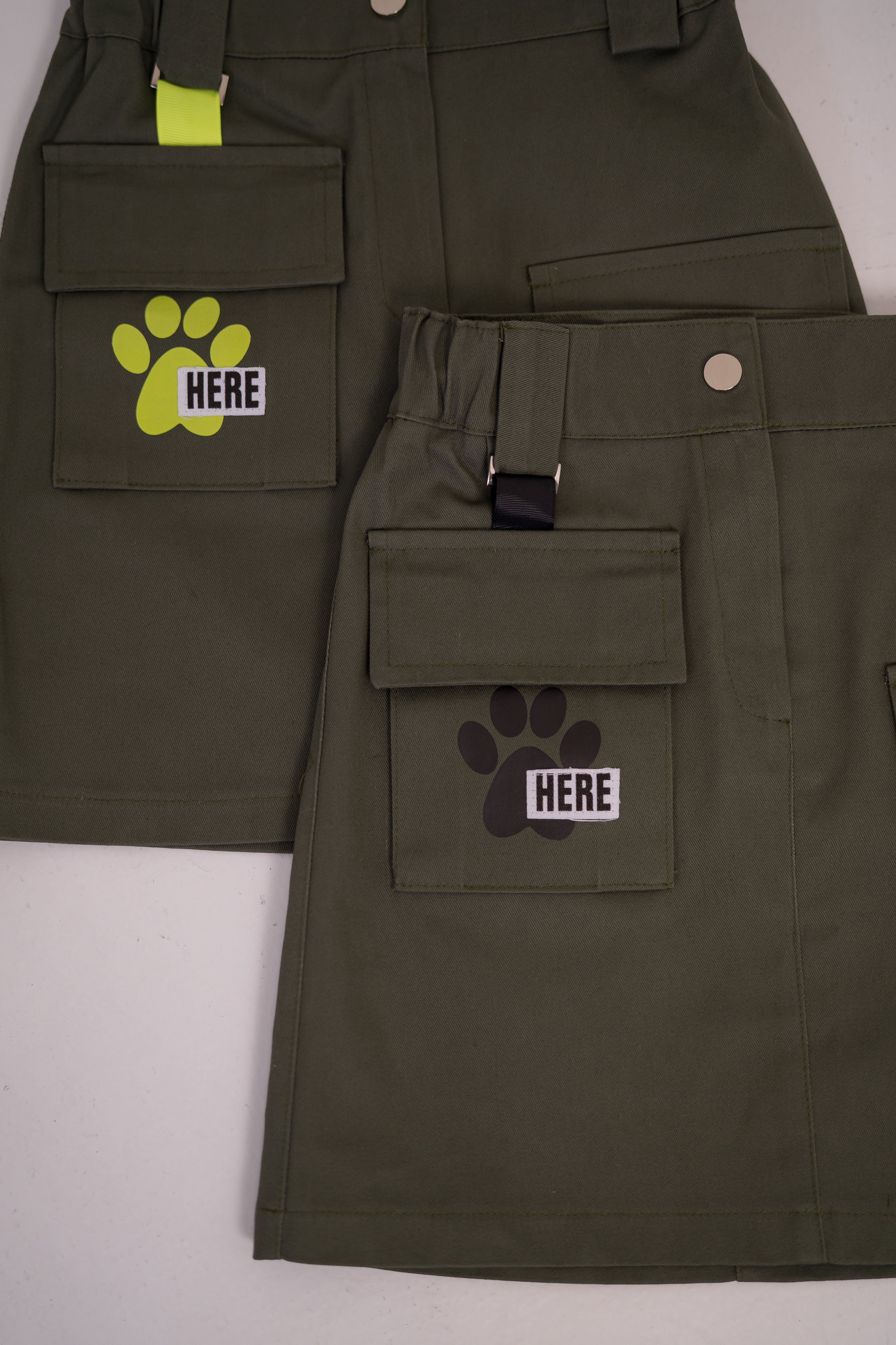 Girls´ cargo denim skirt paw print- khaki - Lemoni Boutique