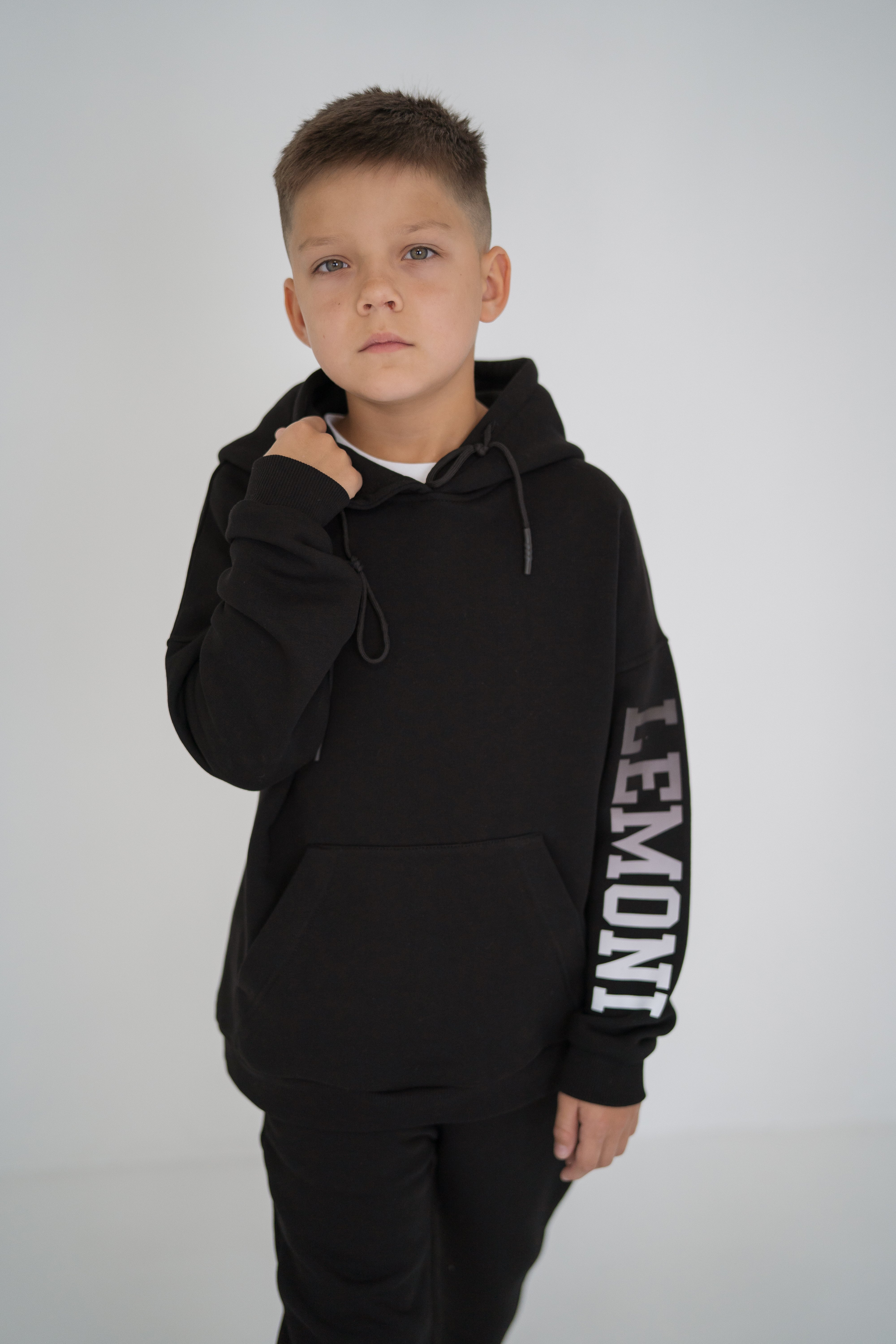 Boy´s and girl´s Black Hoodie LEMONI