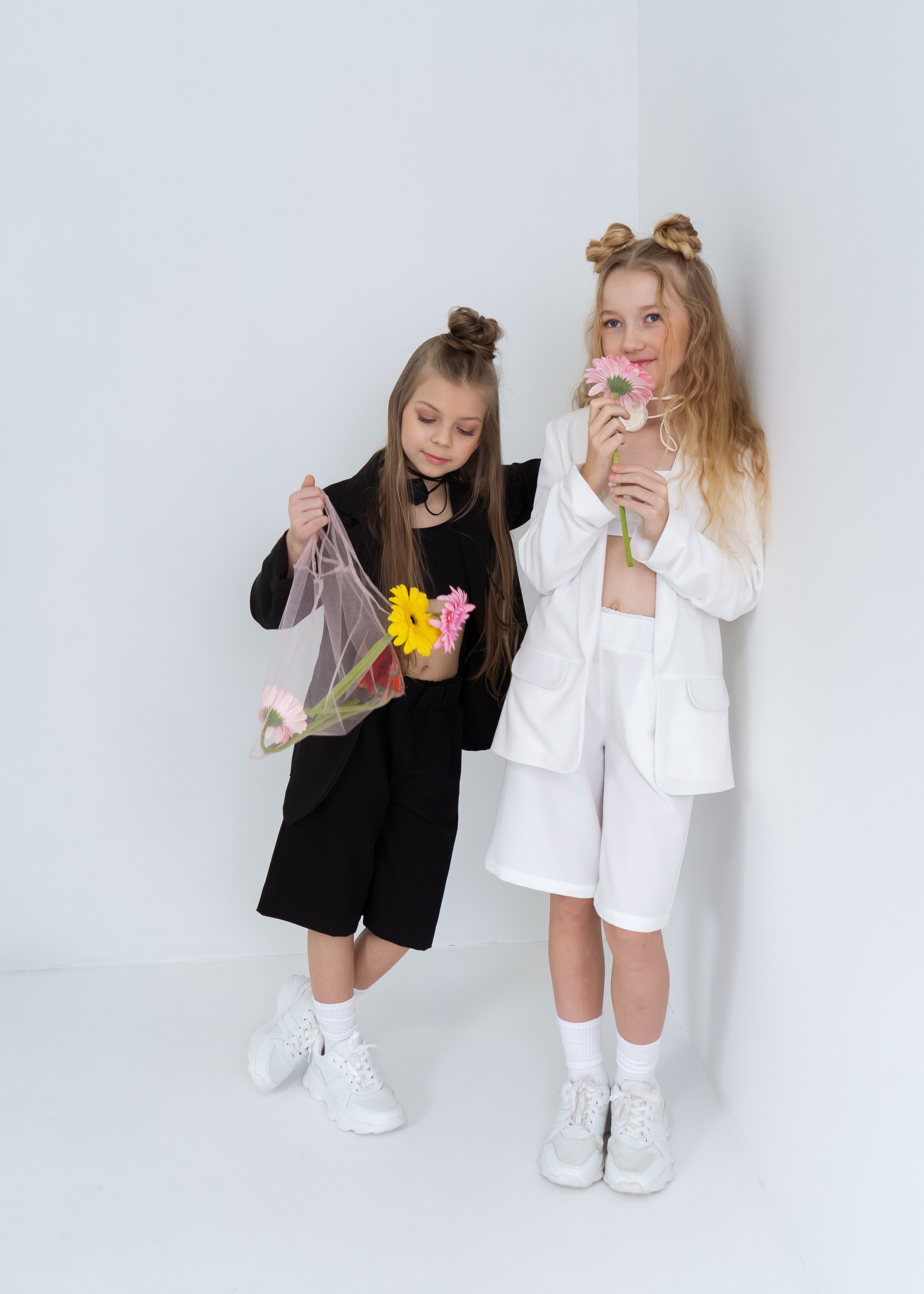 Oversized longline white blazer for girls