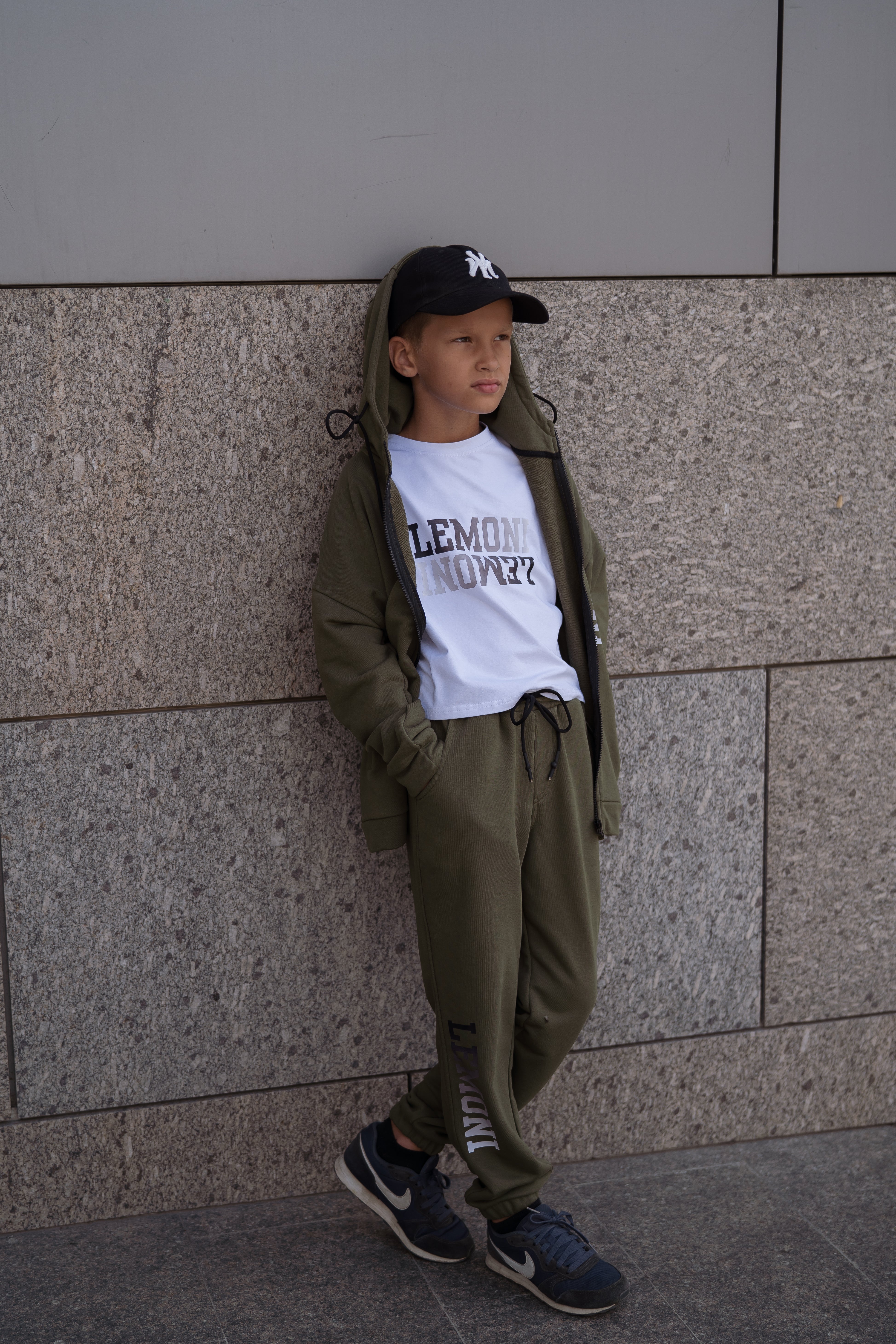 Urban-style tracksuit zip-up hoodie for boys and girls - khaki - Lemoni Boutique