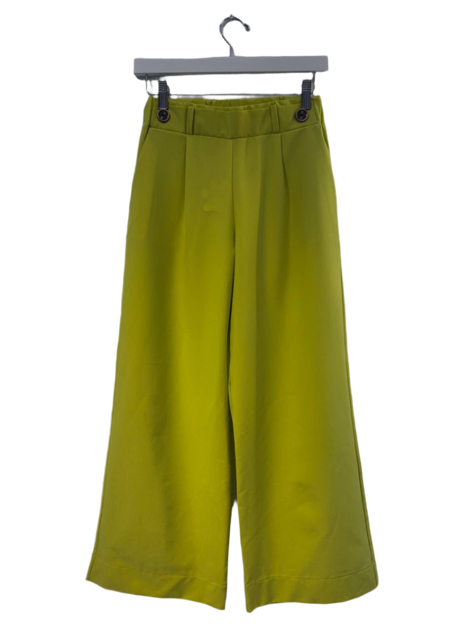 Yellow pants 