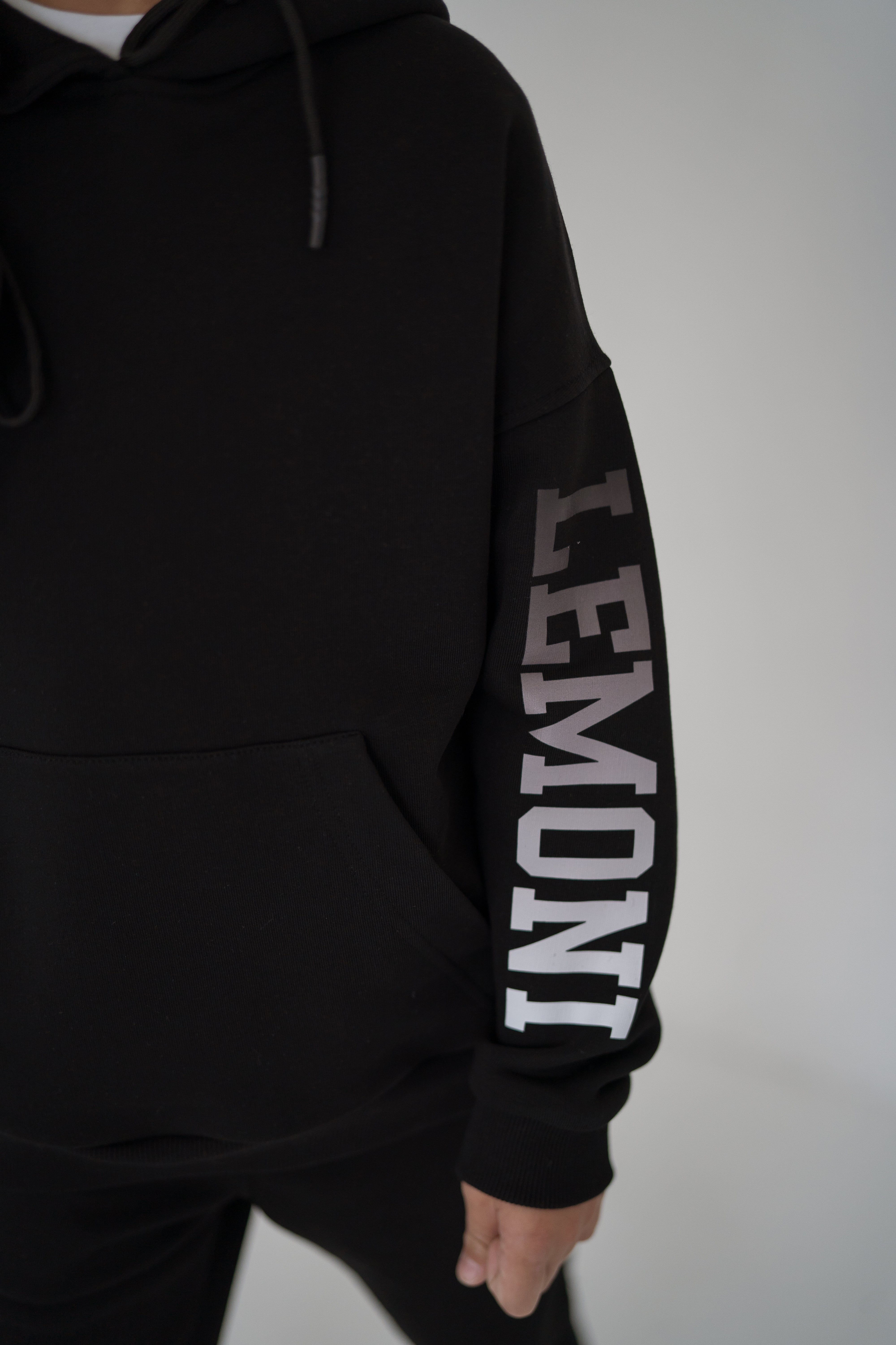 Boy´s and girl´s Black Hoodie LEMONI